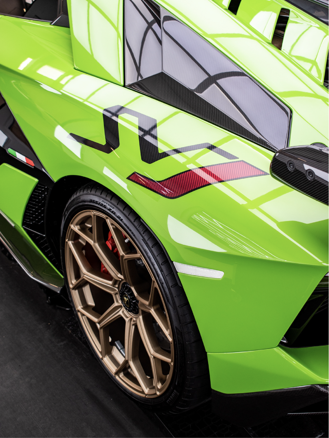 Aventador SVJ Decal (Pair)