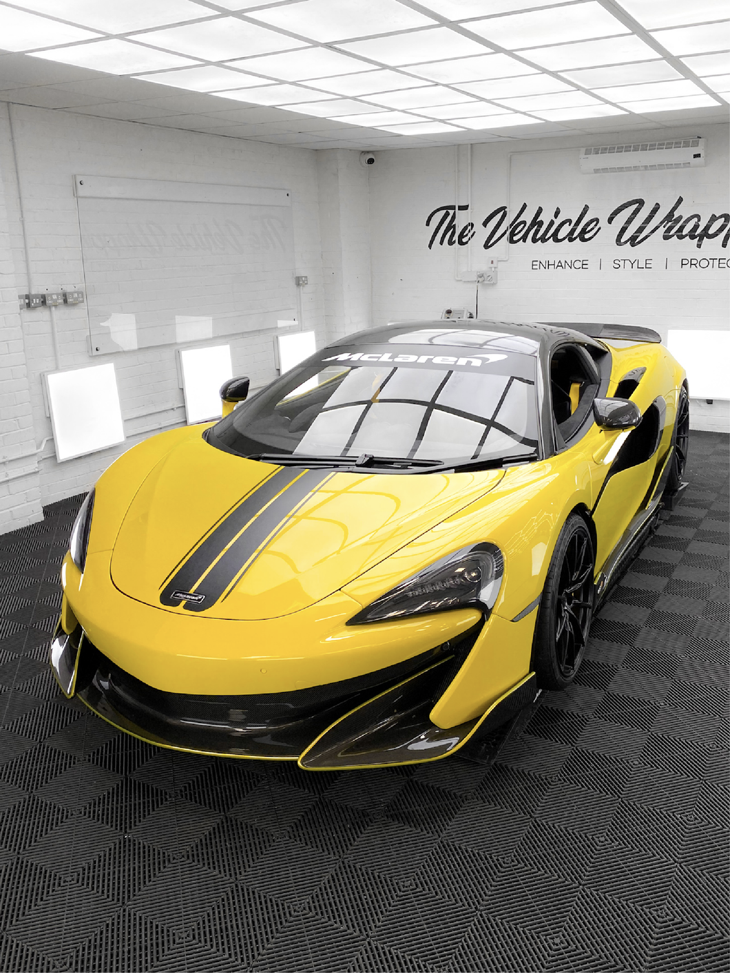 Mclaren 600LT Stripe kit